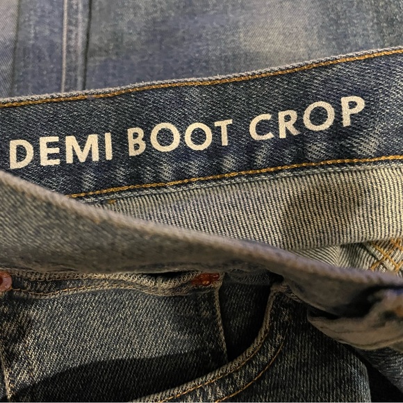 J.CREW 9” Billie Demi Boot Crop Jeans NWT Size 30 Odette Wash - Picture 9 of 10